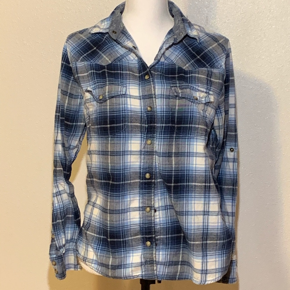 Flannel shirt size medium